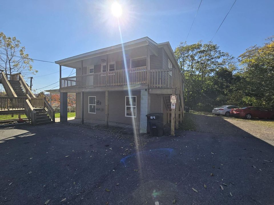 1st image of 135 N Mechanic St #135