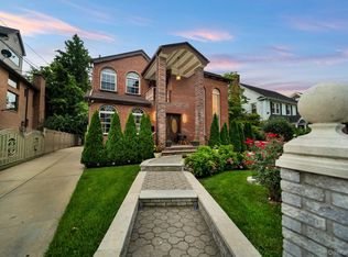 19014 Haywood Rd, Holliswood, NY 11423