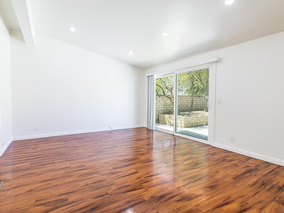 27584 Onyx Ln, Castaic, CA 91384 | Zillow