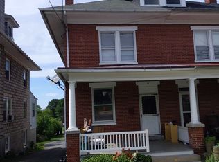 9 Blue Rock Rd, Millersville, PA 17551