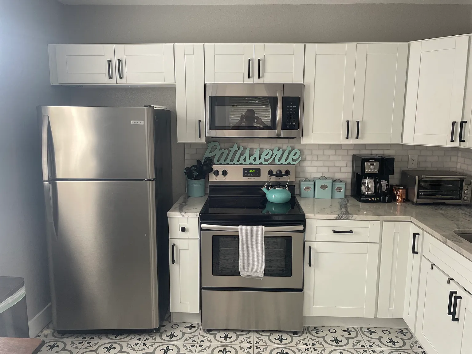 2 bed, 850 sqft, $1,875 — Photo 3