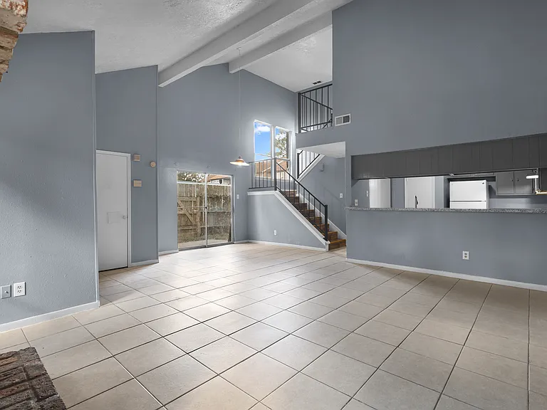 5706 Easthampton Dr #A — Photo 4