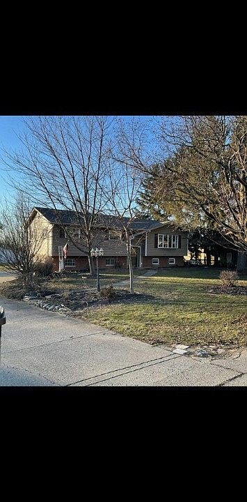 1st image of 3449 Moyer Dr