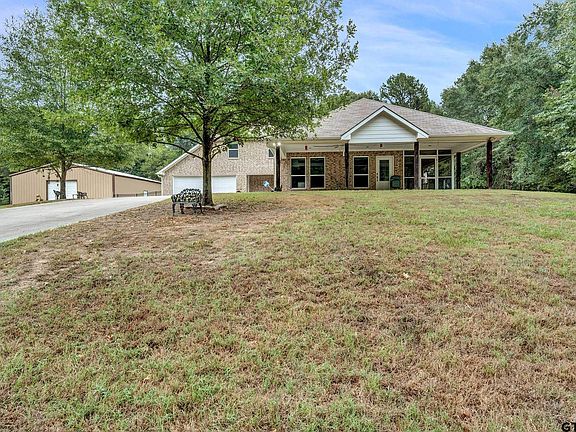 3rd image of 1011 County Road 4750