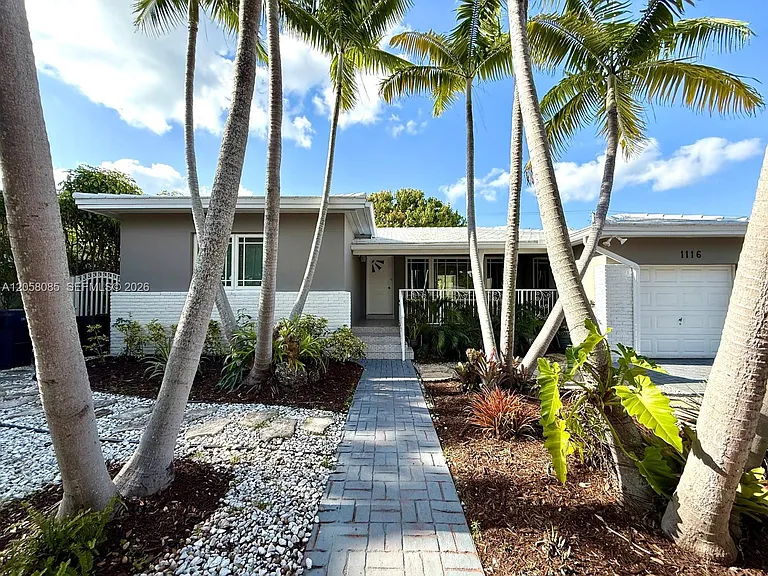 1116 Biarritz Dr — Photo 26