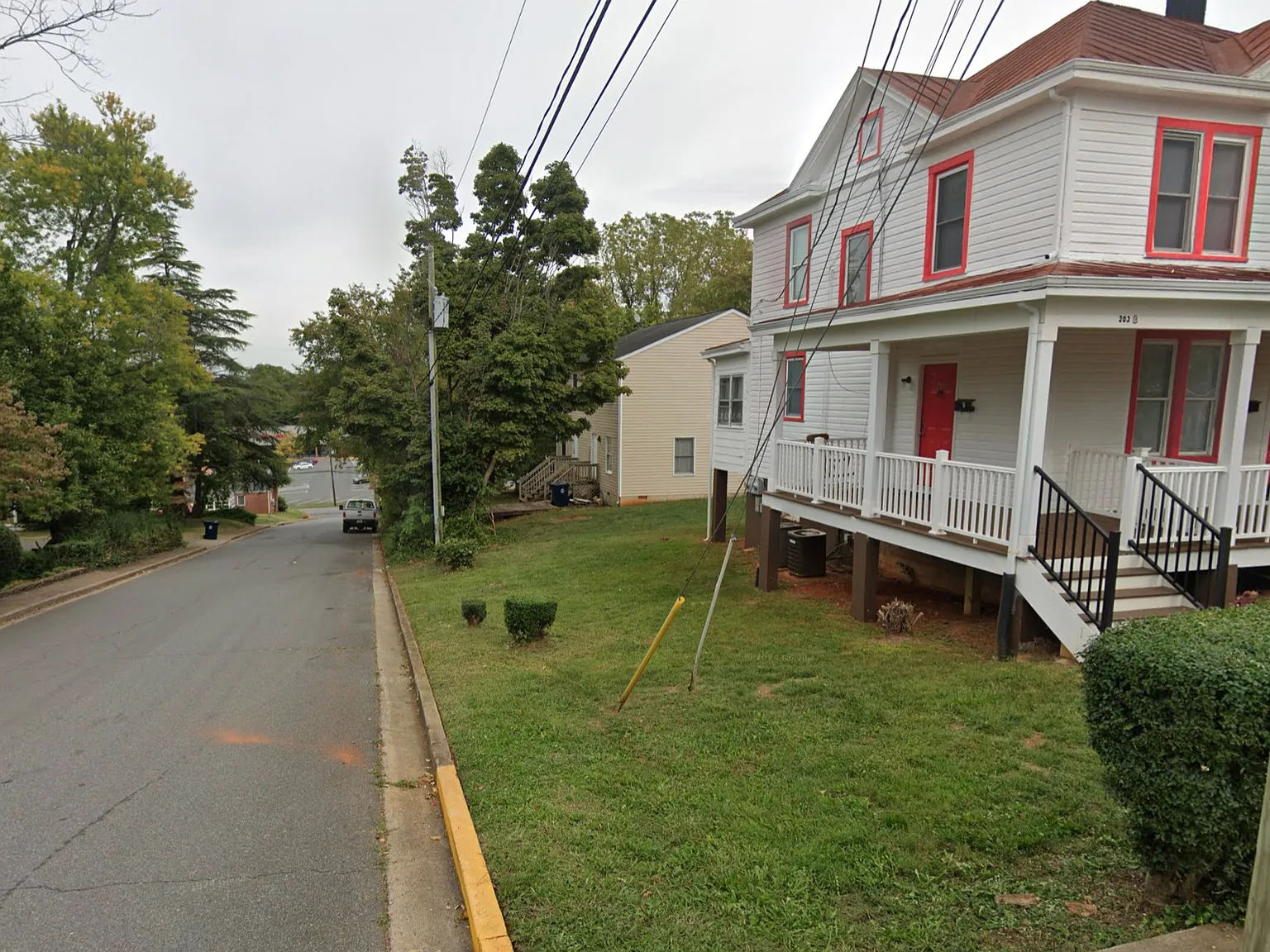 2 bed, 960 sqft, $1,300 — Photo 4