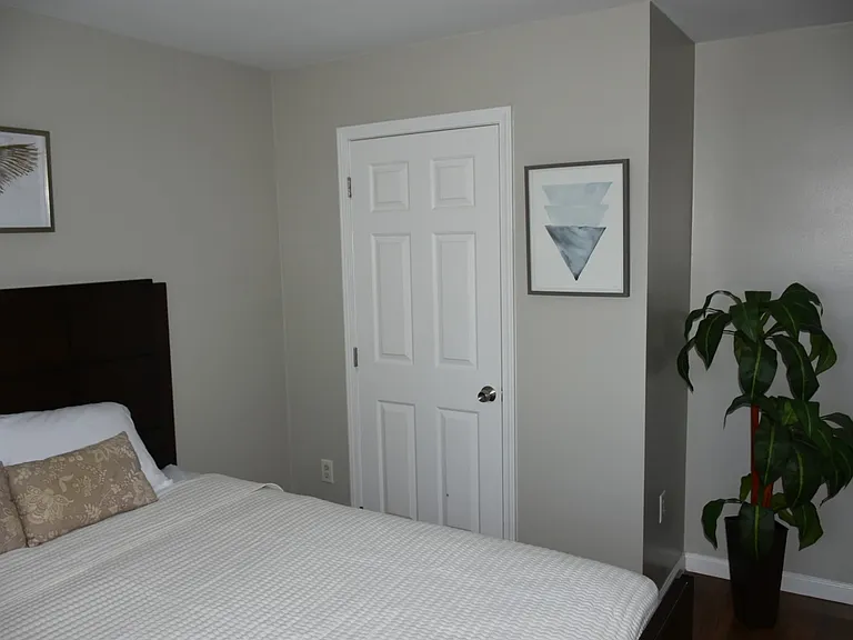 108 Mermaid Ln — Photo 12