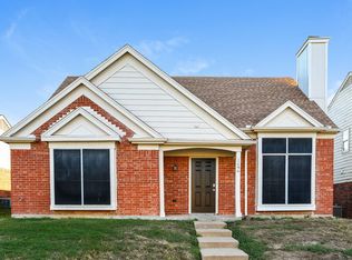 1496 Summers Dr, Cedar Hill, TX 75104