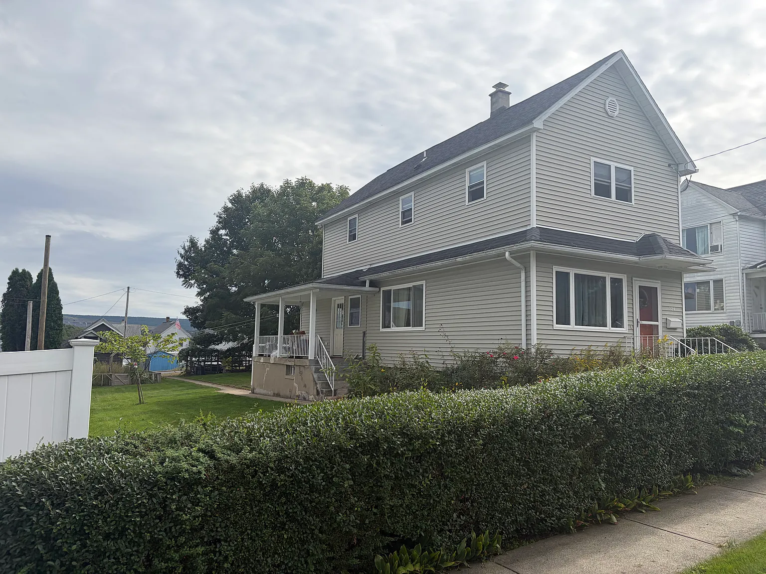2 bed, 1.5 bath, $1,450 — Photo 2