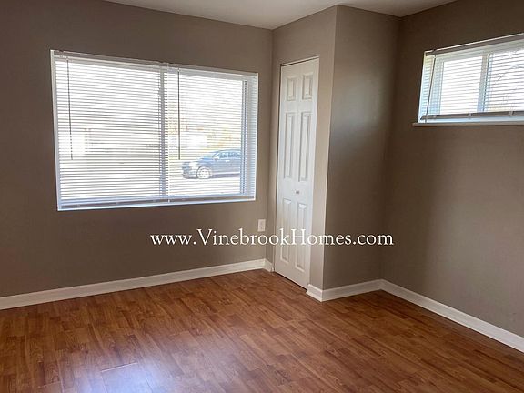 2nd image of 5730 Shady Oak St