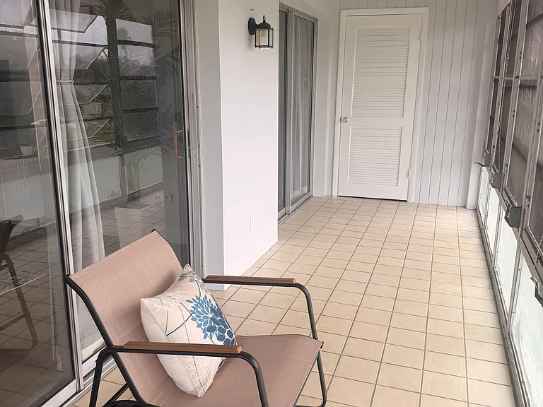 75 Royal Oak Ct #201 — Photo 17