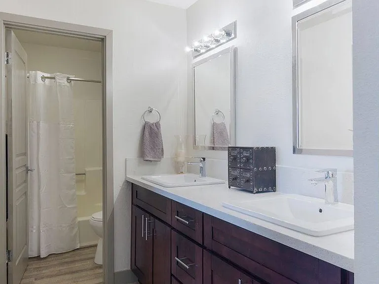 2x1 Remodel Bathroom