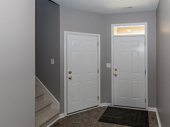 3rd image of 5914 W Port Dr