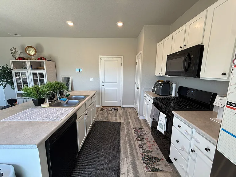 6083 Mumford Dr — Photo 8