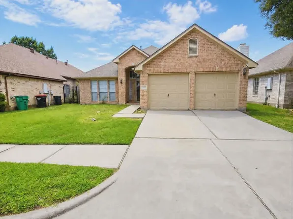 4231 Applerock Dr, Baytown, TX 77521