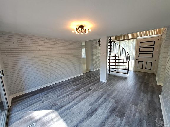 4th image of 243 Euclid St