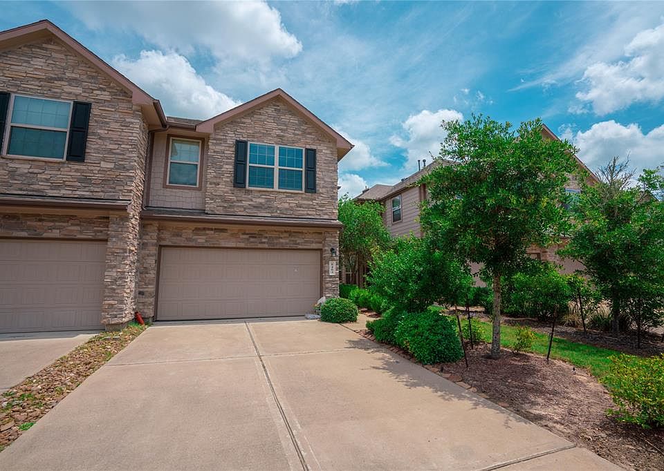 1st image of 6463 Calgary Woods Ln