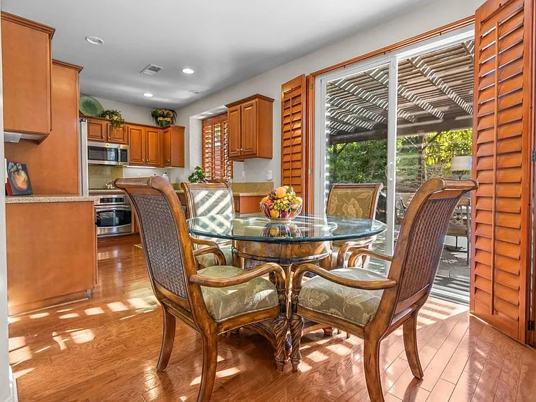 465 Avenida Antonio — Photo 8