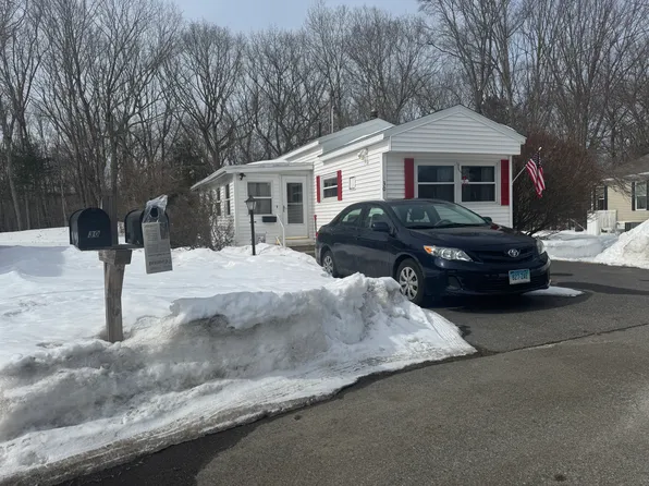 30 Old Wood Rd #137, Storrs Mansfield, CT 06268