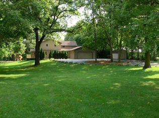 6953 Saladino Dr, Roscoe, IL 61073