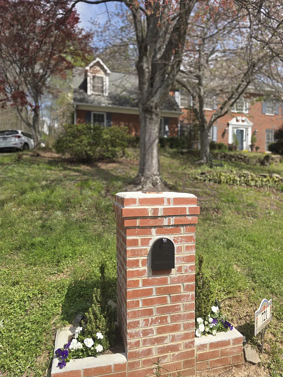 Building Photo - Woodmont Dr