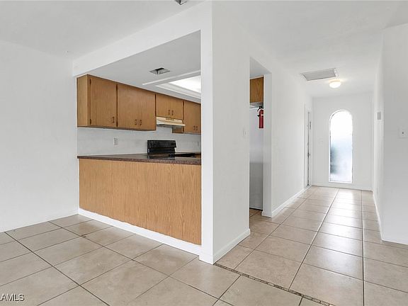 3rd image of 31 NE 16th Pl #A-b