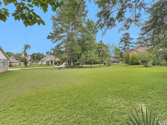 5th image of 1183 Oak Ln