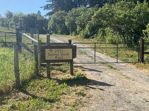 3rd image of 2851 Tunitas Creek Rd