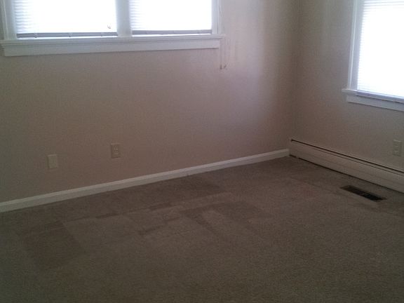 3rd image of 6418 Beechmont Ave #1