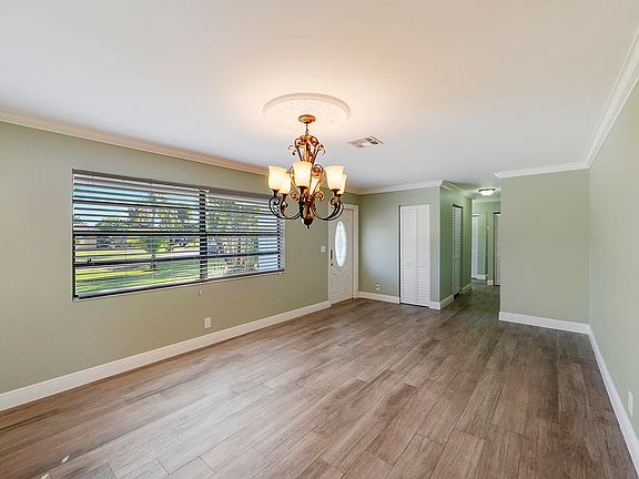 5th image of 1163 Mocken Dr