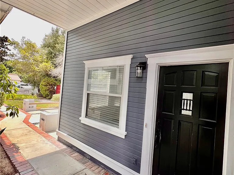 129 W Palmyra Ave — Photo 3