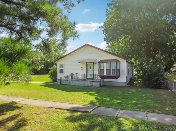 823 S Wood Ave, Hominy, OK 74035