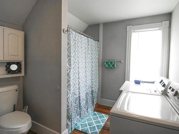 4th image of 1015 Dayton St SW #1015D