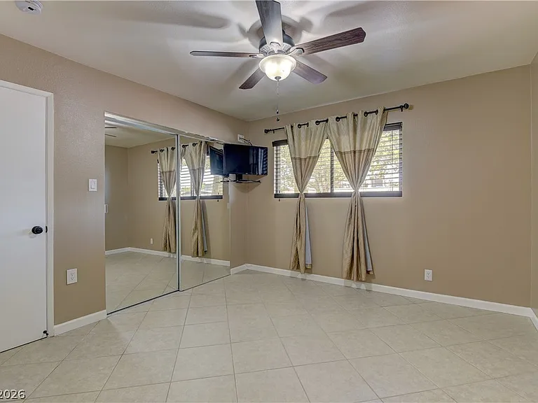 3896 Acapulco Ave — Photo 18