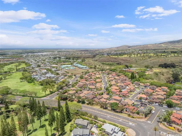 94-1092 Kikepa St #179, Waipahu, HI 96797