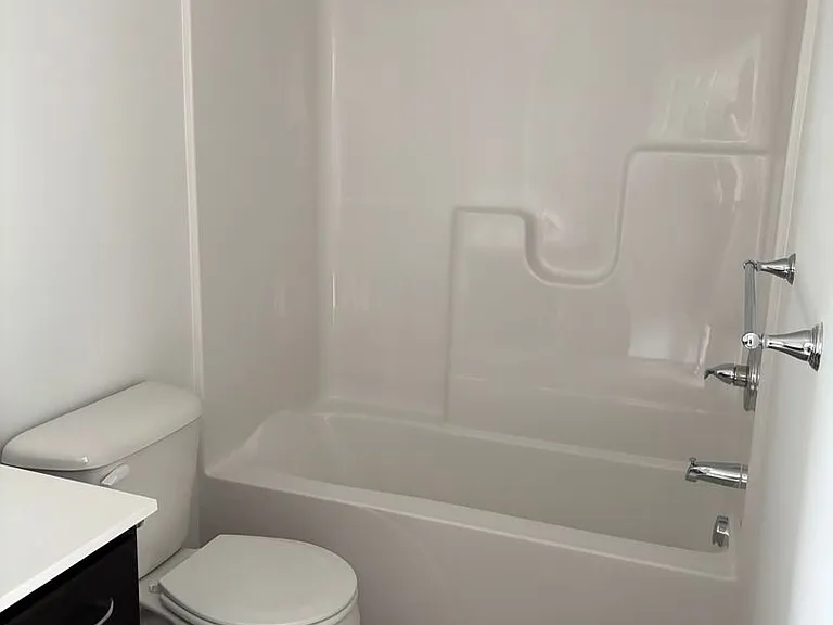 2 Meredith Way — Photo 10