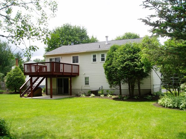 4038 Marlton Cir, Liverpool, NY 13090