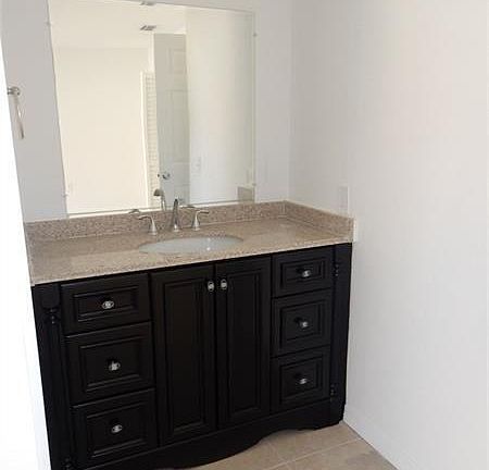3rd image of 2050 NE 140th St Unit 18-1