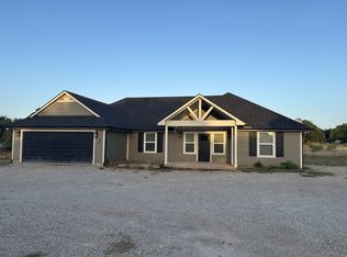 102 Deerfield Rd, Paradise, TX 76073