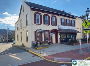 328 Main St FLOOR 2, Emmaus, PA 18049