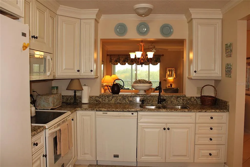 1 bed, 2.0 bath, 1106 sqft, $3,200 — Photo 3