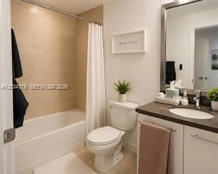90 SW 3rd St #1413 — Photo 8
