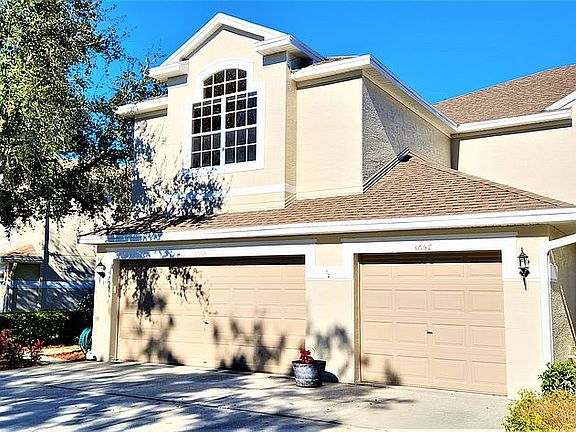 2nd image of 3655 Country Pointe Pl