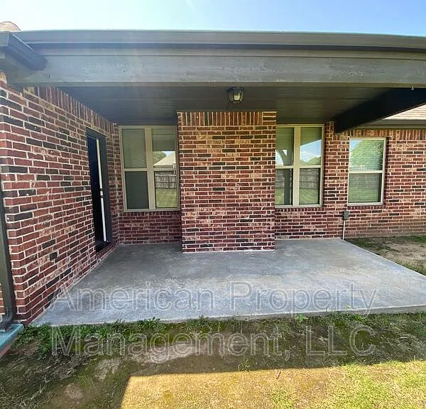 5312 Charleston Dr — Photo 35