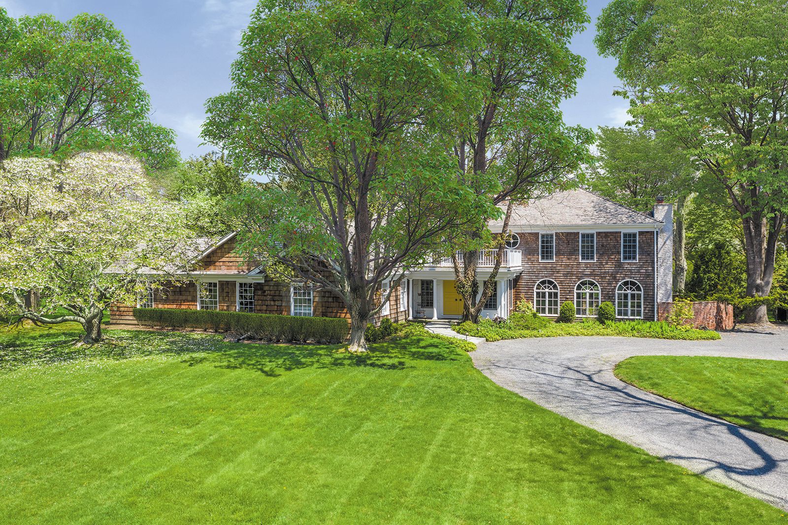 16 Pudding Hill Ln, East Hampton, NY 11937 Out East