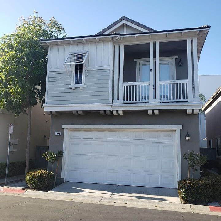 1st image of 1225 W Ivy Ter