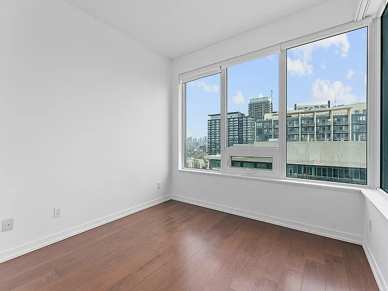 59 E Liberty St #2401 — Photo 41