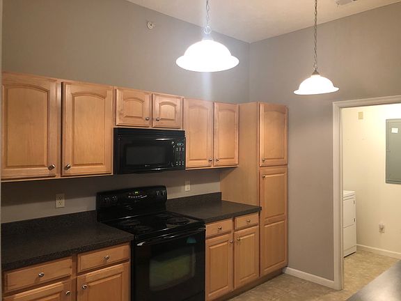 4th image of 7206 English Dr