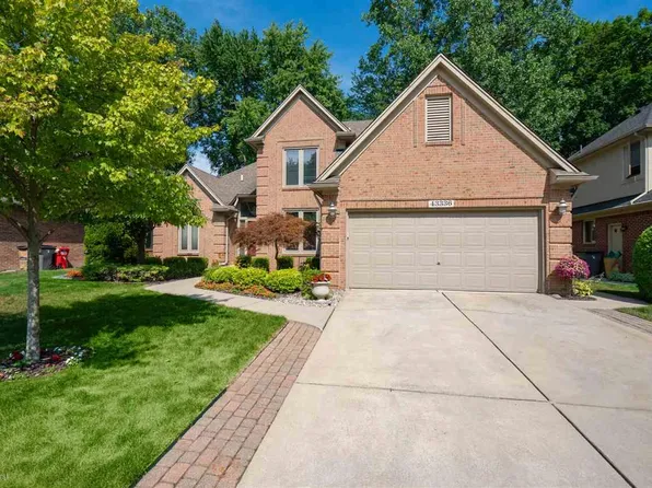 43336 Herring Dr, Clinton Township, MI 48038