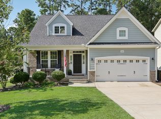 220 Valley Stream Rd, Spring Lake, NC 28390